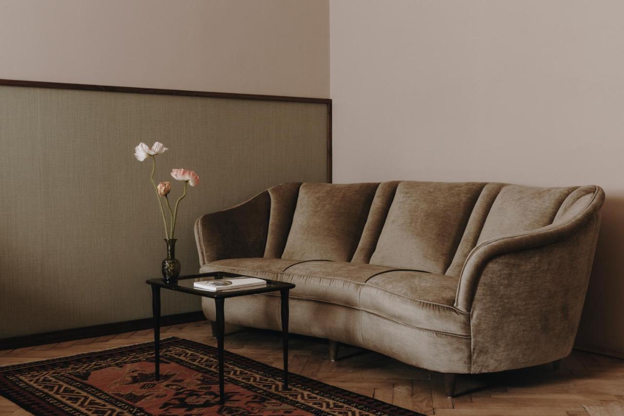 Parkhotel Mondschein, A Member Of Design Hotels بولزانو المظهر الخارجي الصورة