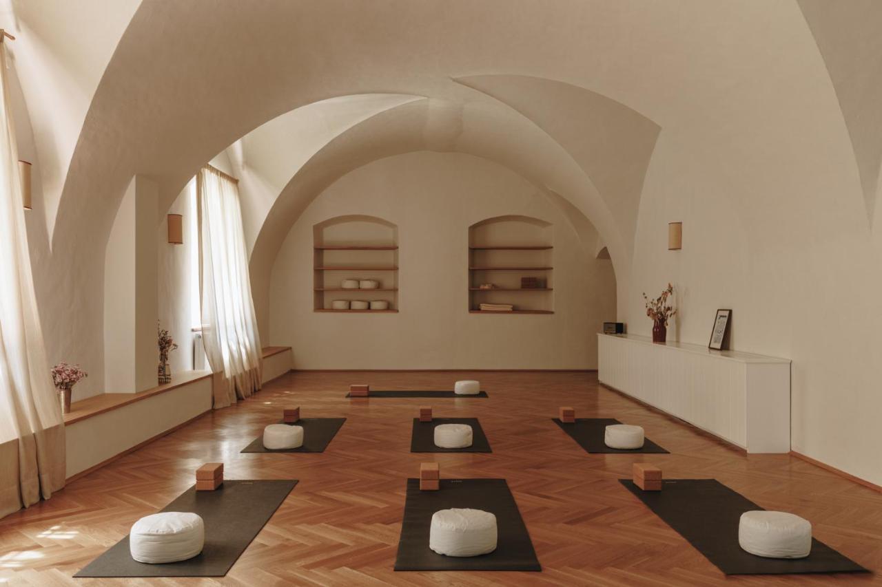 Parkhotel Mondschein, A Member Of Design Hotels بولزانو المظهر الخارجي الصورة