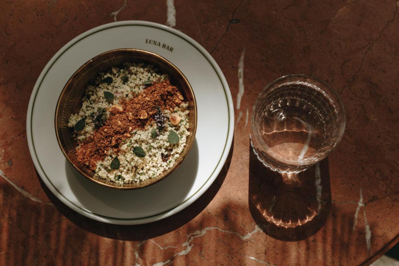 Parkhotel Mondschein, A Member Of Design Hotels بولزانو المظهر الخارجي الصورة