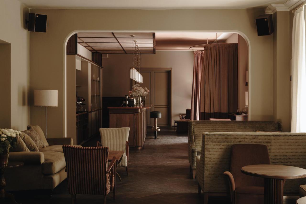 Parkhotel Mondschein, A Member Of Design Hotels بولزانو المظهر الخارجي الصورة